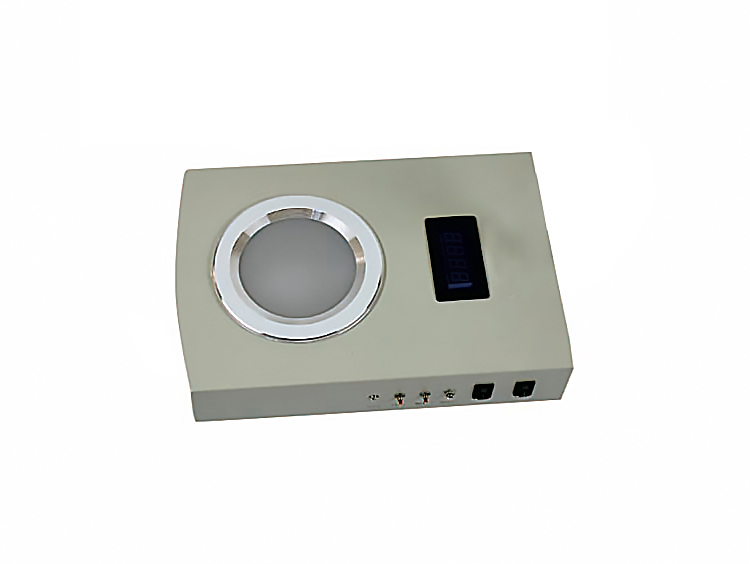 本儀器可減輕實驗人員的勞動強度，提高工效，提高工作質(zhì)量，廣泛用于食品、飲料、藥品、生物制品、化妝品、衛(wèi)生用品、飲用水、生活污水、工業(yè)廢水、臨床標(biāo)本中細(xì)菌數(shù)的檢驗。是各級防疫站、環(huán)境監(jiān)測站、食品衛(wèi)生監(jiān)督檢驗所、醫(yī)院、生物制品所、藥檢所、商檢局、食品廠、飲料廠、化妝品廠、日化廠及大專院校、科研單位實驗室的常備儀器。